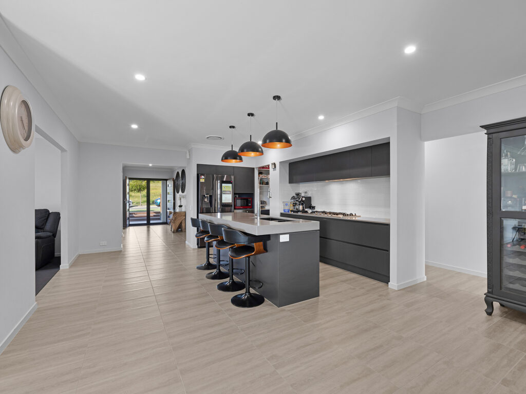 7 Heathcote Street, South Ripley, QLD 4306