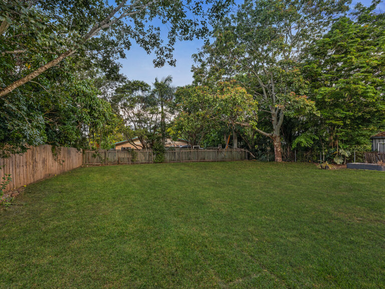 1 Blackwood Street, East Ipswich, QLD 4305