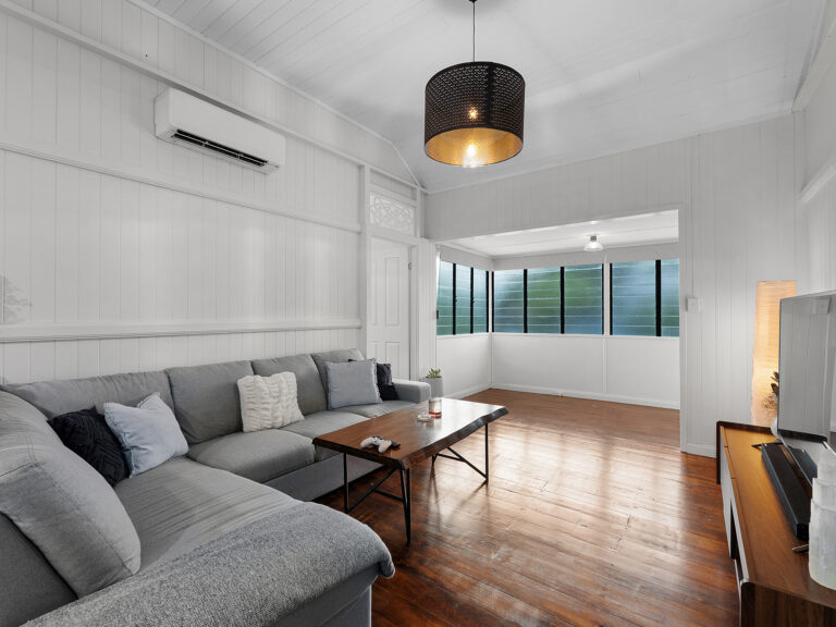 1 Blackwood Street, East Ipswich, QLD 4305