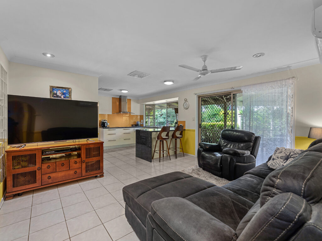 1006 Brisbane Valley Highway, Fairney View, QLD 4306