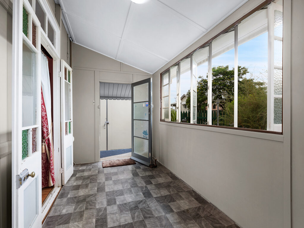 5 Rowland Terrace, Sadliers Crossing, QLD 4305