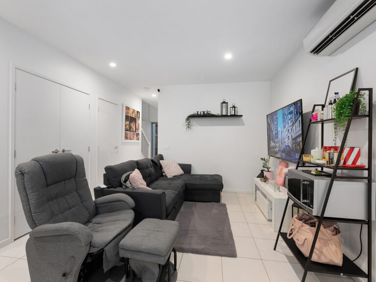 39 Hickey Street, Ripley, QLD 4306