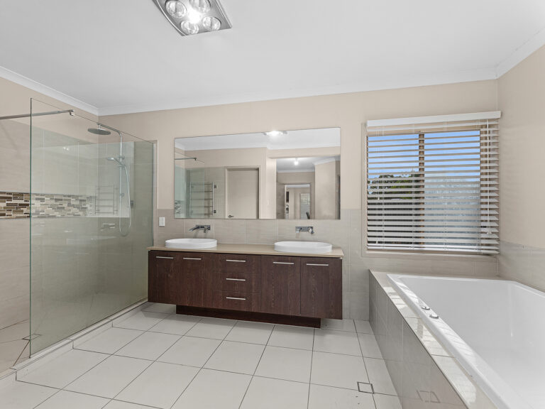 227B Jones Road, Bellbird Park, QLD 4300
