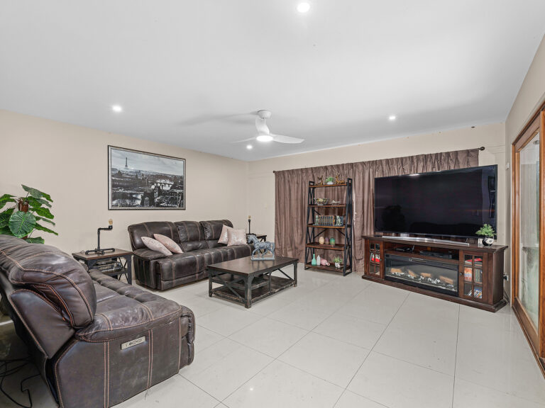 227B Jones Road, Bellbird Park, QLD 4300
