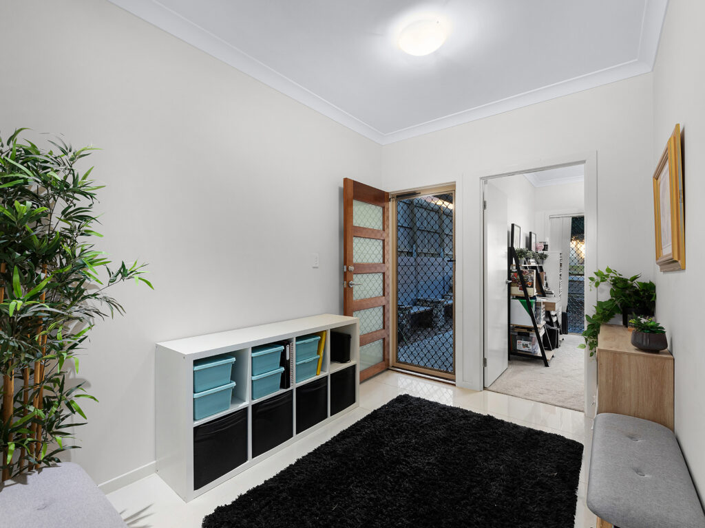 5 Gelu Court, Springfield Lakes, QLD 4300