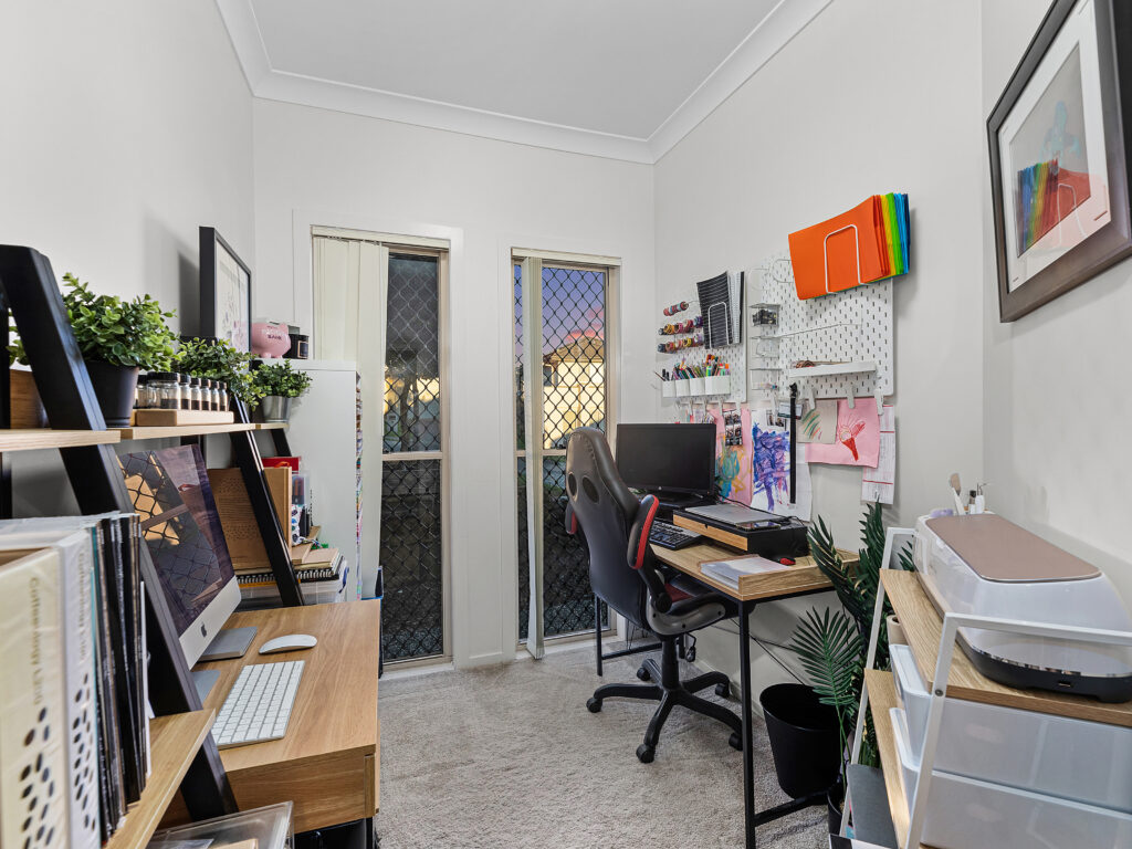 5 Gelu Court, Springfield Lakes, QLD 4300