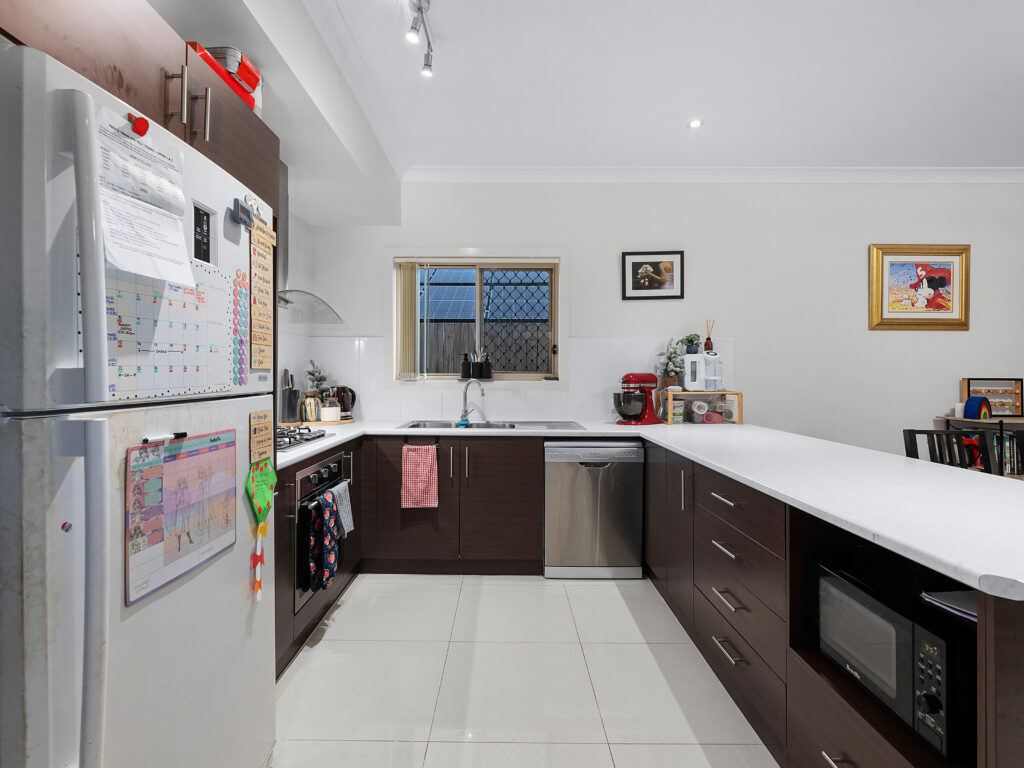 5 Gelu Court, Springfield Lakes, QLD 4300