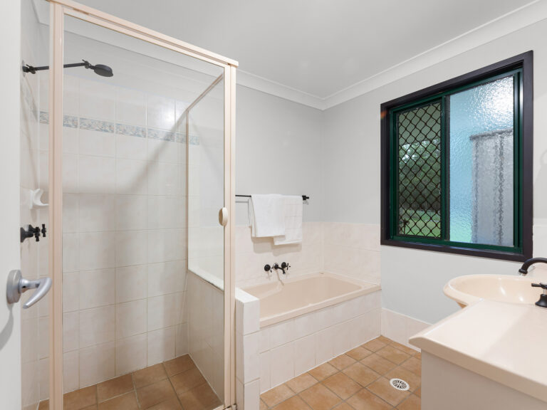 15 Wallaroo Court, Greenbank, QLD 4124