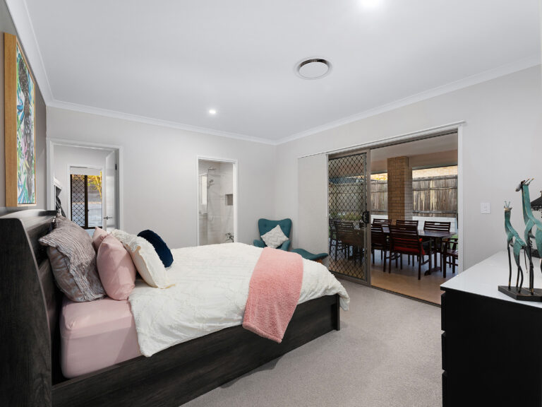 128 Parkway Avenue, South Ripley, QLD 4306