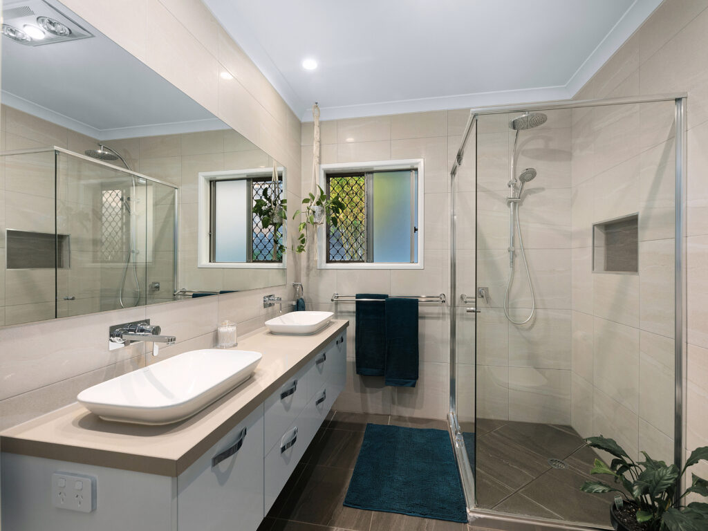 128 Parkway Avenue, South Ripley, QLD 4306