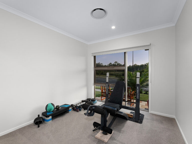 128 Parkway Avenue, South Ripley, QLD 4306
