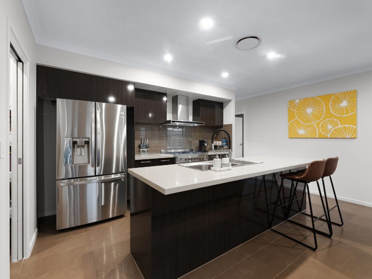 128 Parkway Avenue, South Ripley, QLD 4306