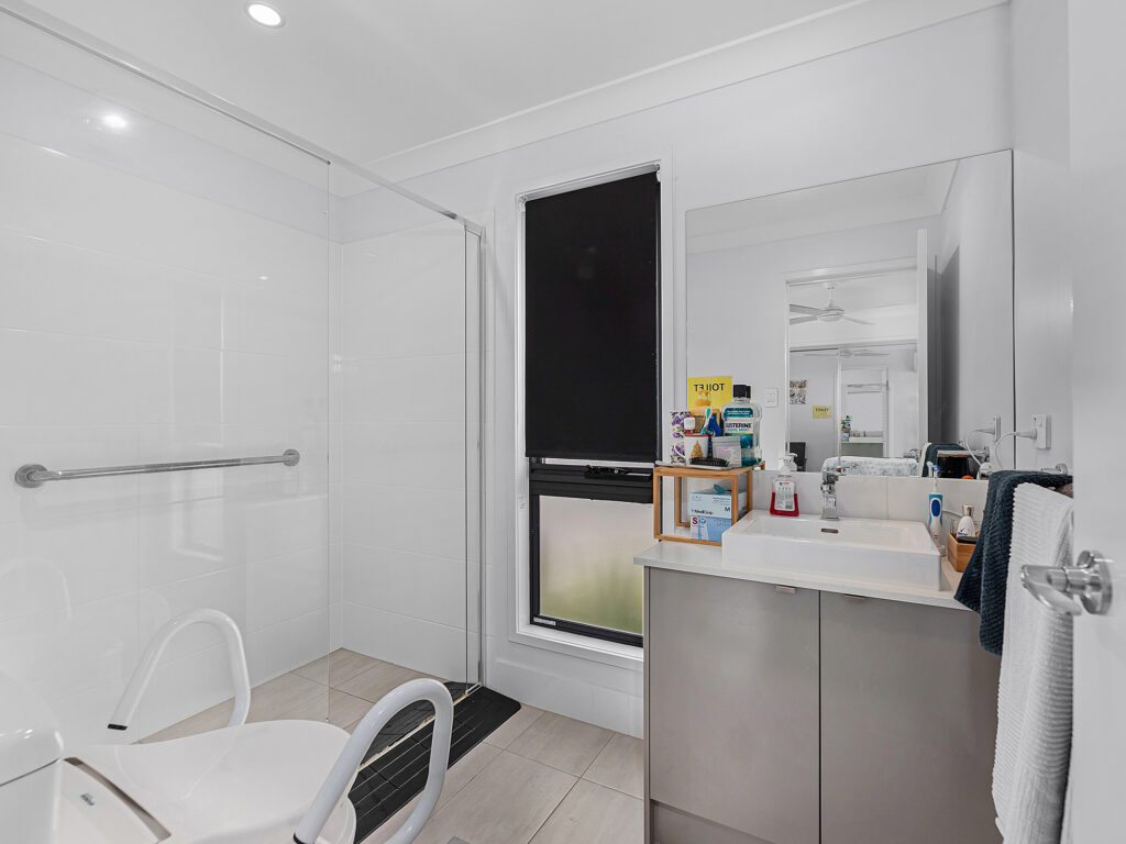 17 Amber Circuit, Ripley, QLD 4306