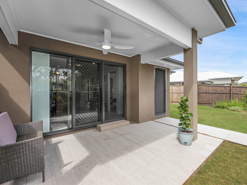 17 Amber Circuit, Ripley, QLD 4306