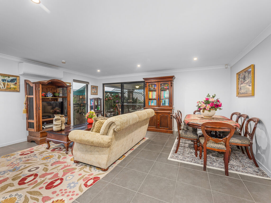 19 Brooking Rise, Ripley, QLD 4306
