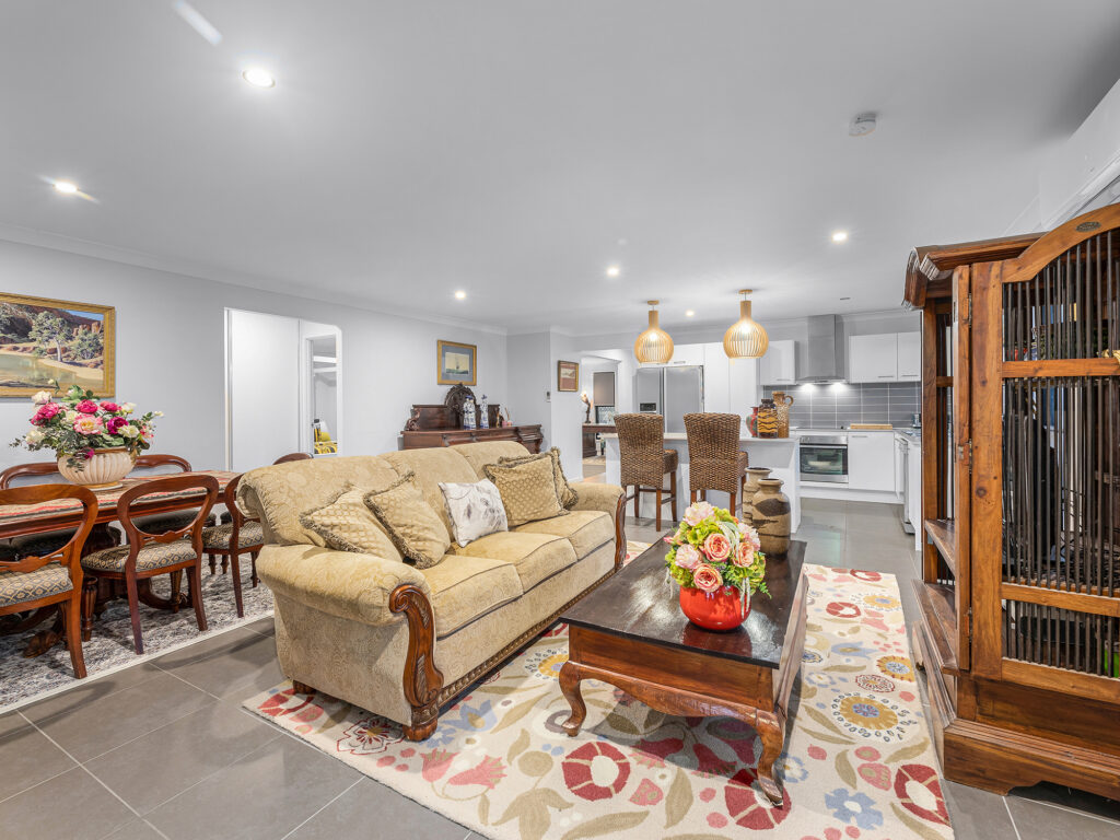 19 Brooking Rise, Ripley, QLD 4306