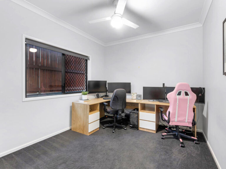 2 Waterfern Way, Ripley, QLD 4306