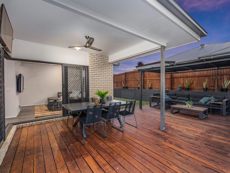 2 Waterfern Way, Ripley, QLD 4306