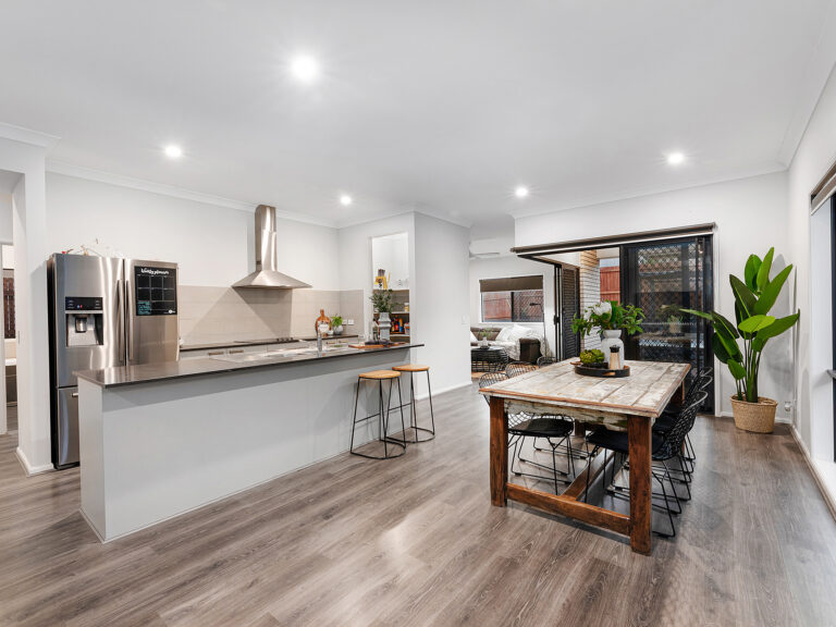 2 Waterfern Way, Ripley, QLD 4306