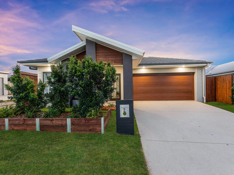 2 Waterfern Way, Ripley, QLD 4306