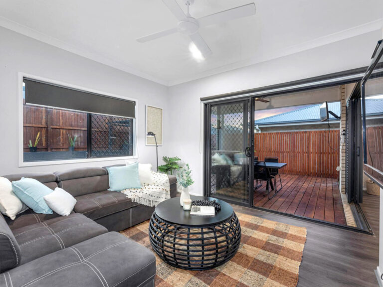 2 Waterfern Way, Ripley, QLD 4306