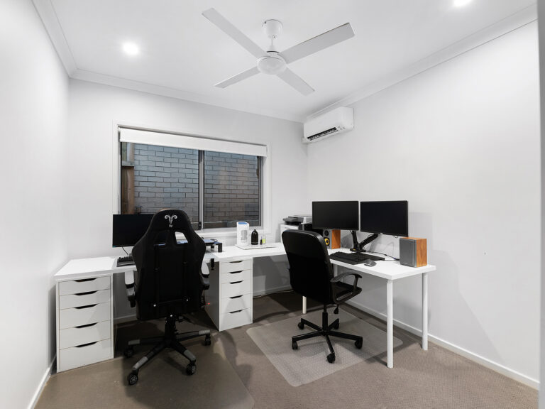 39 Cambridge Way, Ripley, QLD 4306
