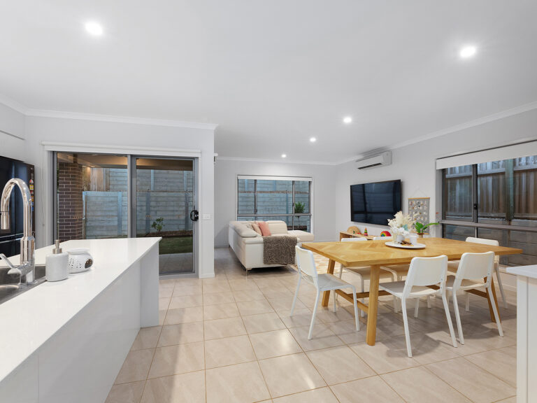 39 Cambridge Way, Ripley, QLD 4306