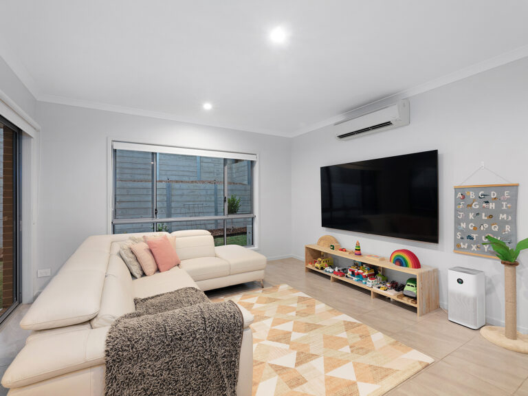 39 Cambridge Way, Ripley, QLD 4306