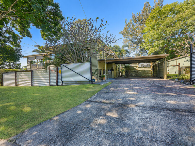 61 Brisbane Road, Newtown, QLD 4305
