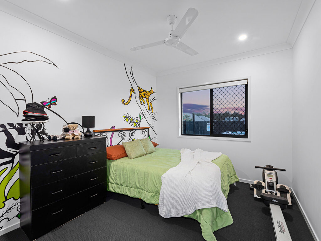 9 Heathcote Street, South Ripley, QLD 4306