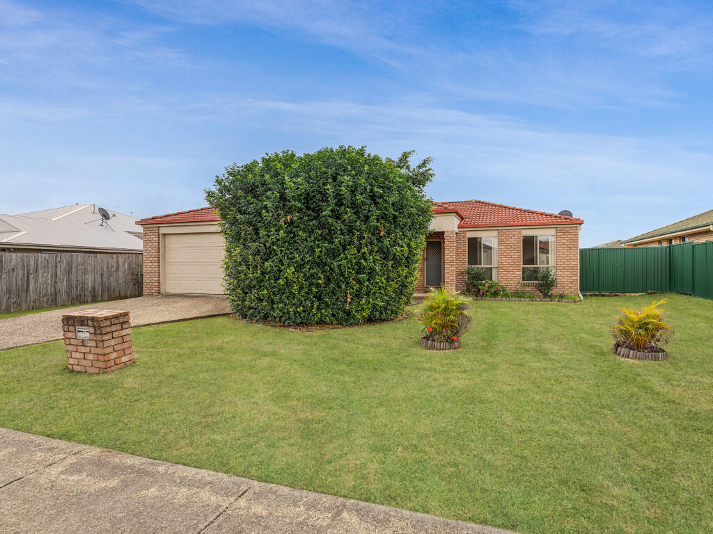 42 Banksia Drive, Raceview, QLD 4305