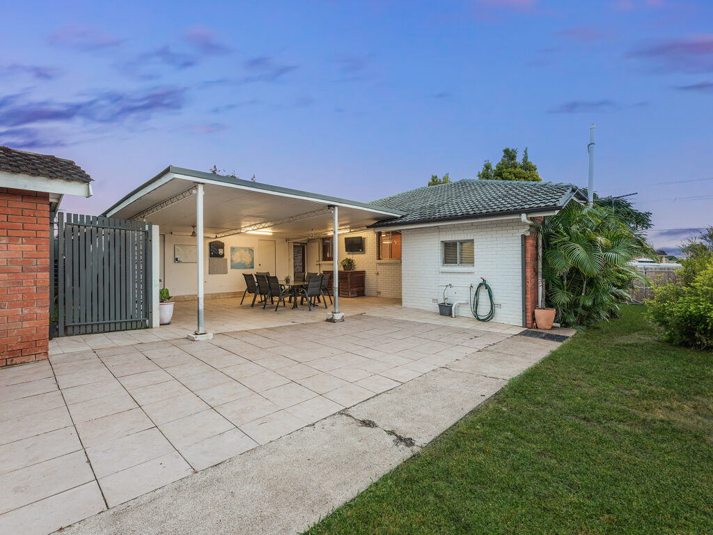 90 Wildey Street, Raceview, QLD 4305