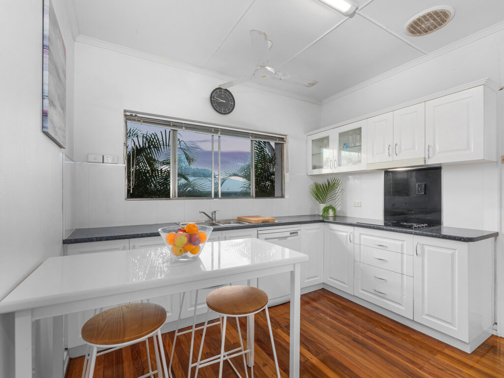 90 Wildey Street, Raceview, QLD 4305