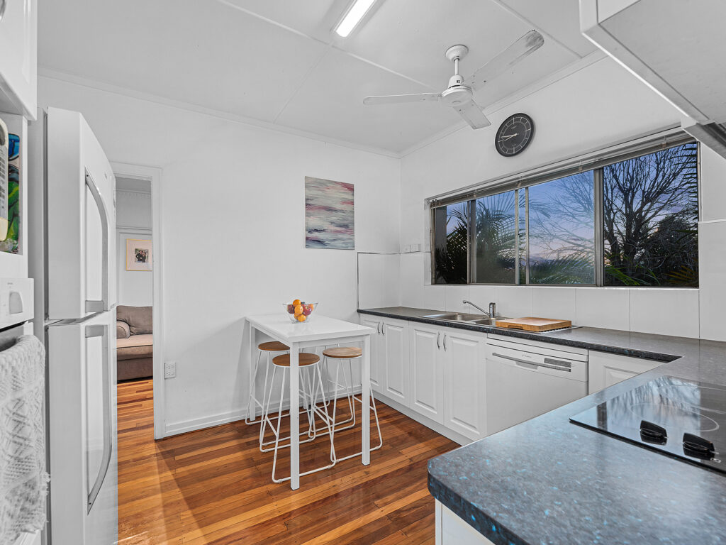 90 Wildey Street, Raceview, QLD 4305