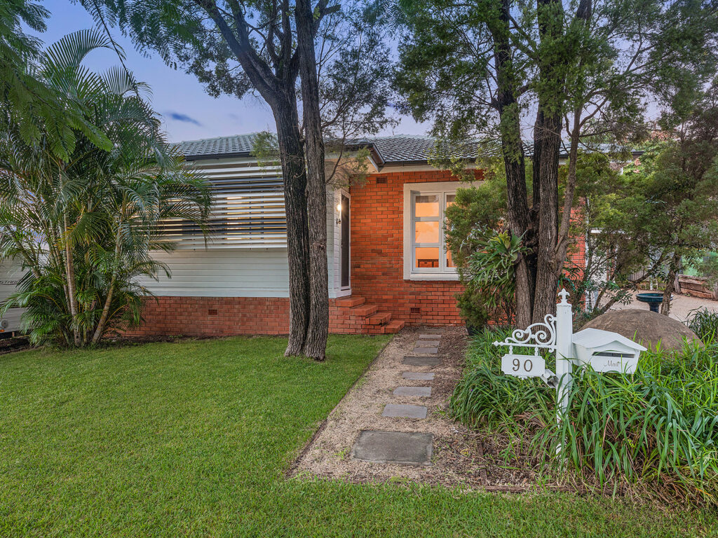 90 Wildey Street, Raceview, QLD 4305