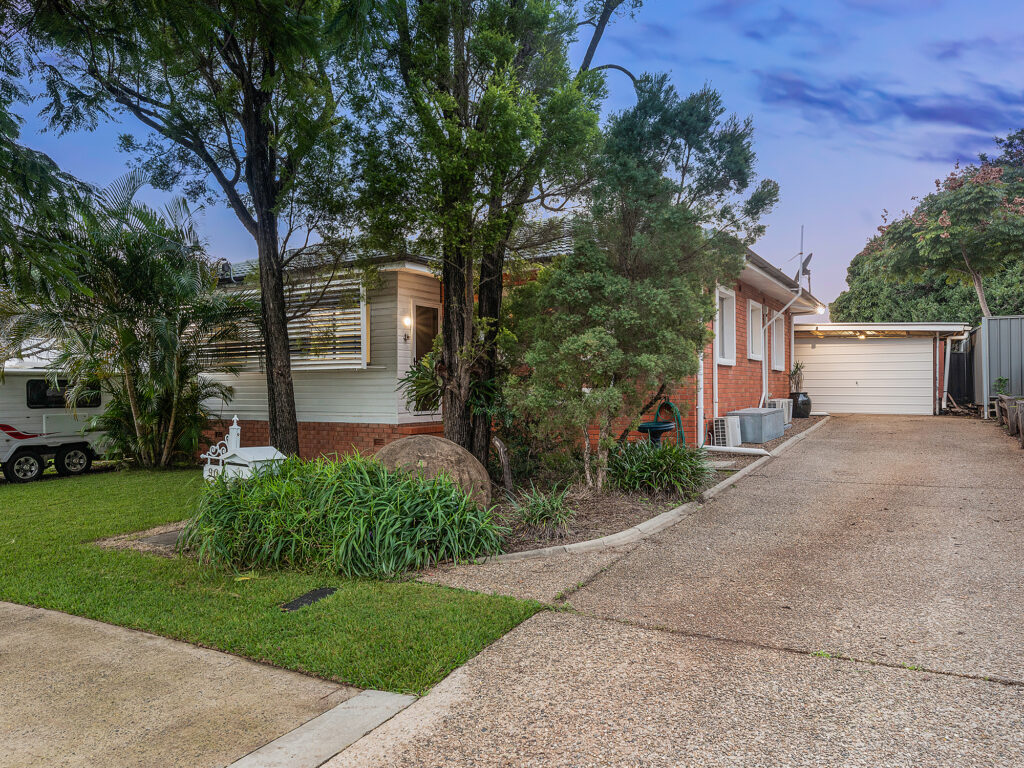 90 Wildey Street, Raceview, QLD 4305