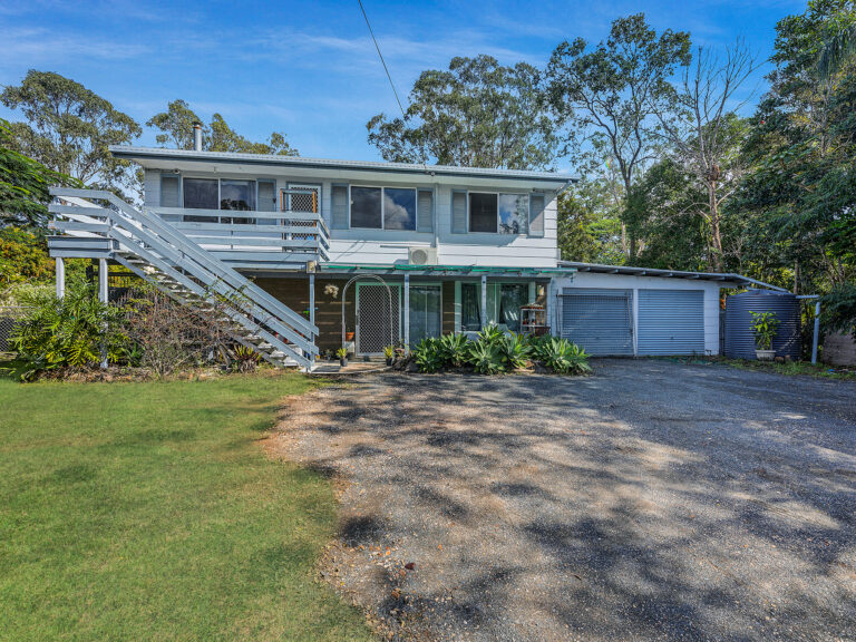 105 Mary Street, Blackstone, QLD 4304