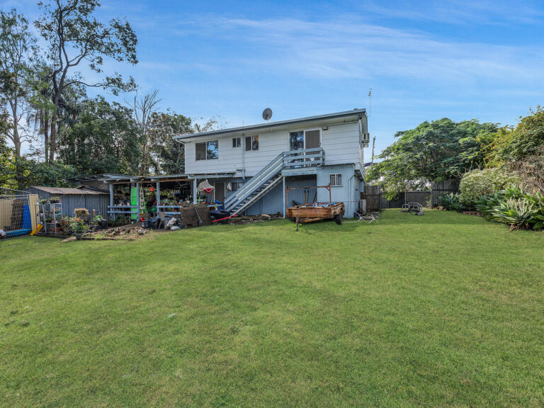 105 Mary Street, Blackstone, QLD 4304