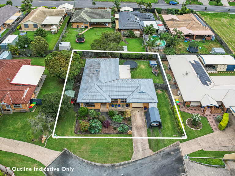 6 Diann Street, Flinders View, QLD 4305