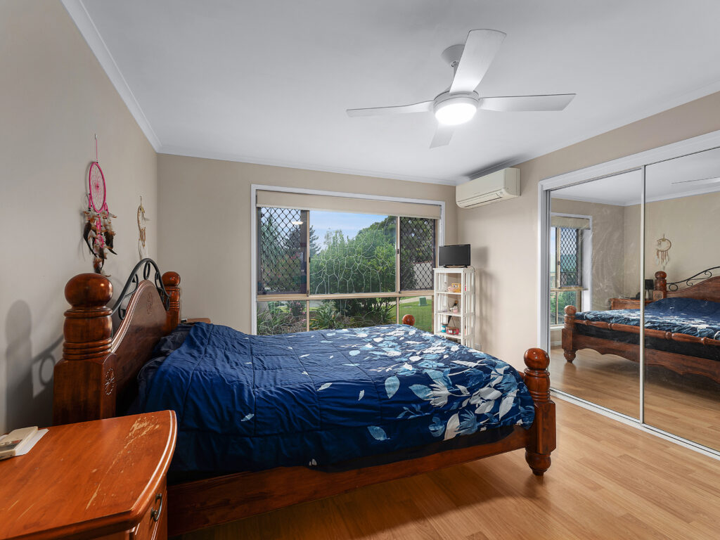 6 Diann Street, Flinders View, QLD 4305