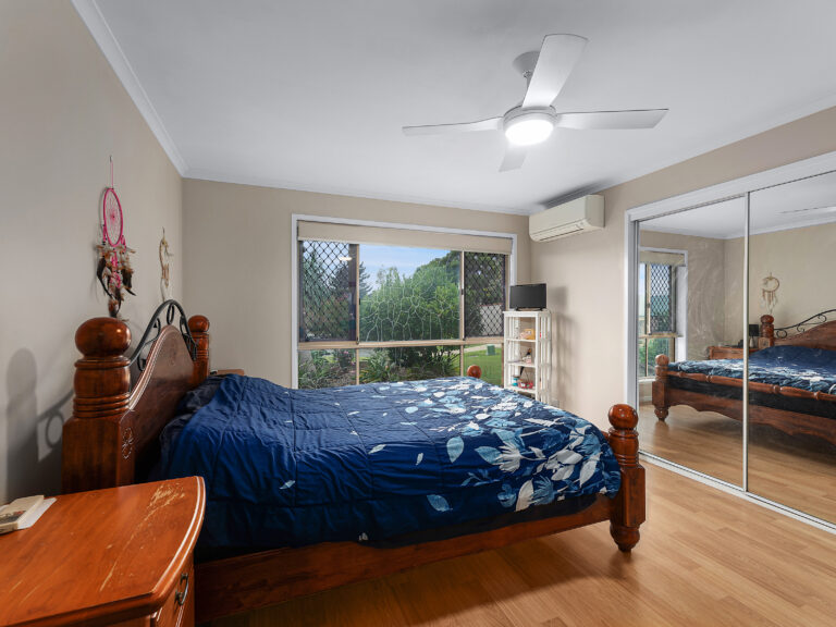 6 Diann Street, Flinders View, QLD 4305