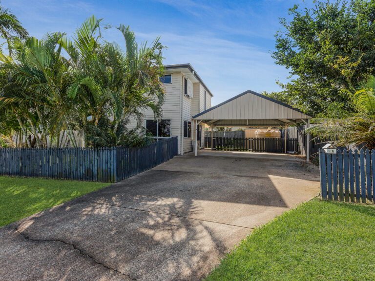 2A Trumpy Street, Silkstone, QLD 4304