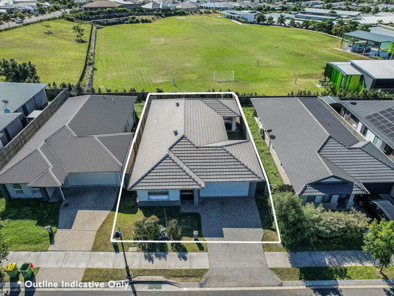 21 Pioneer Street, Redbank Plains, QLD 4301