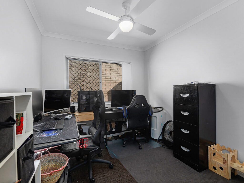 21 Pioneer Street, Redbank Plains, QLD 4301