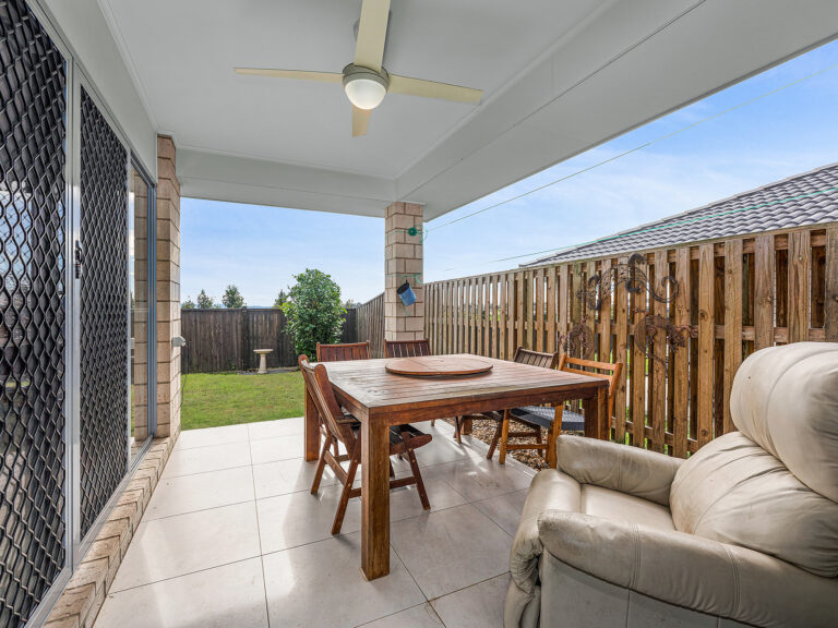 21 Pioneer Street, Redbank Plains, QLD 4301