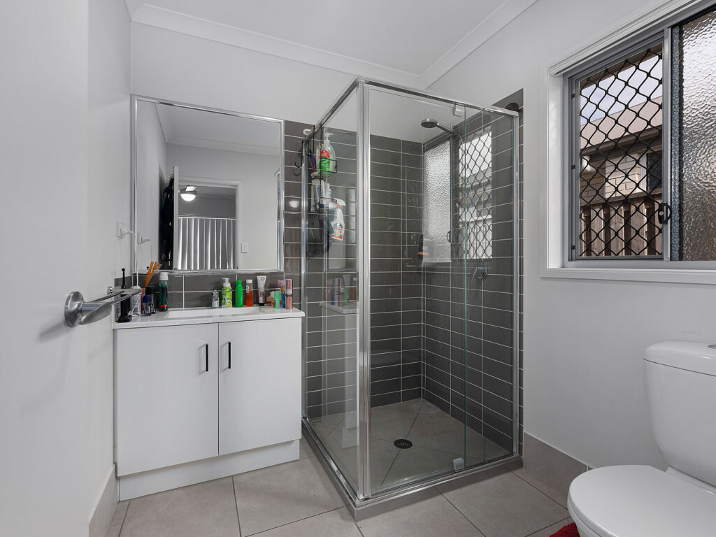 21 Pioneer Street, Redbank Plains, QLD 4301