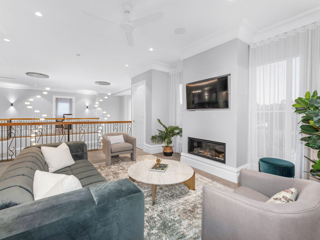 32 Gloucester Drive, Deebing Heights, QLD 4306