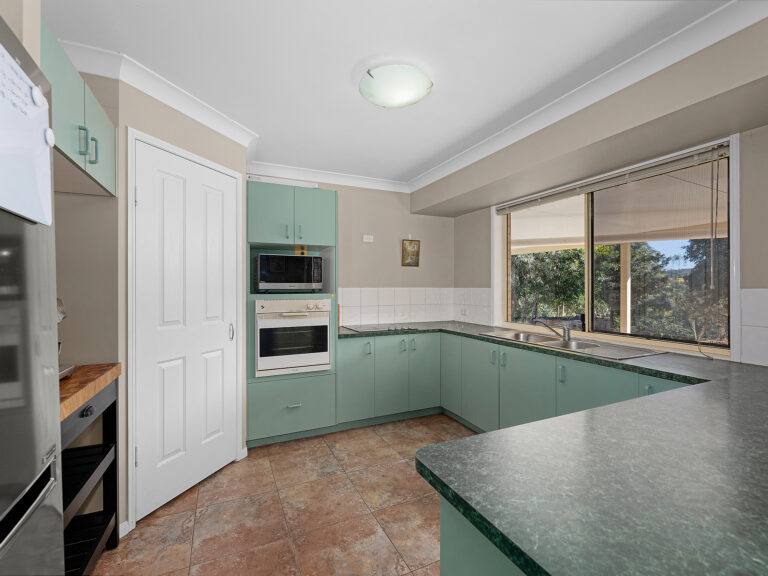 116 Annette Road, Lowood, QLD 4311