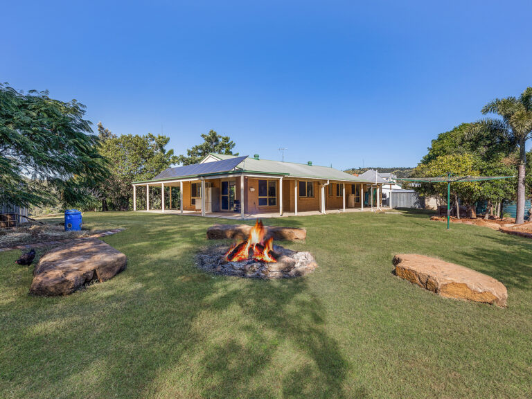 116 Annette Road, Lowood, QLD 4311