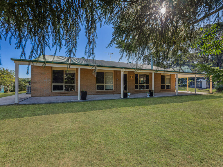 116 Annette Road, Lowood, QLD 4311